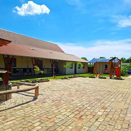 Appartamento Szelcsengo Wellness Vendeghaz Makó Esterno foto