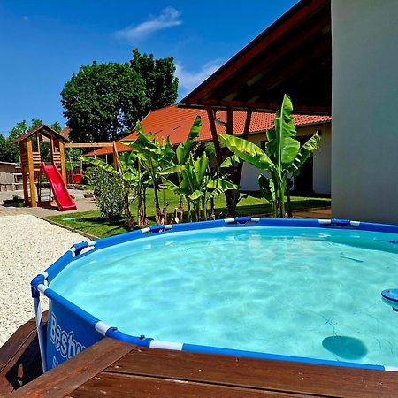 Appartamento Szelcsengo Wellness Vendeghaz Makó Esterno foto